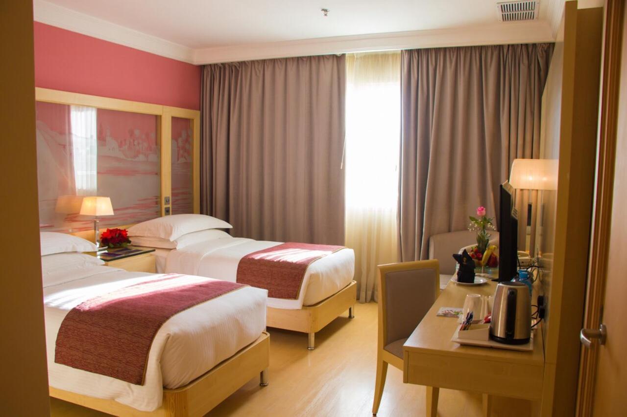 Le Royal Hotel Kuwait City Ngoại thất bức ảnh