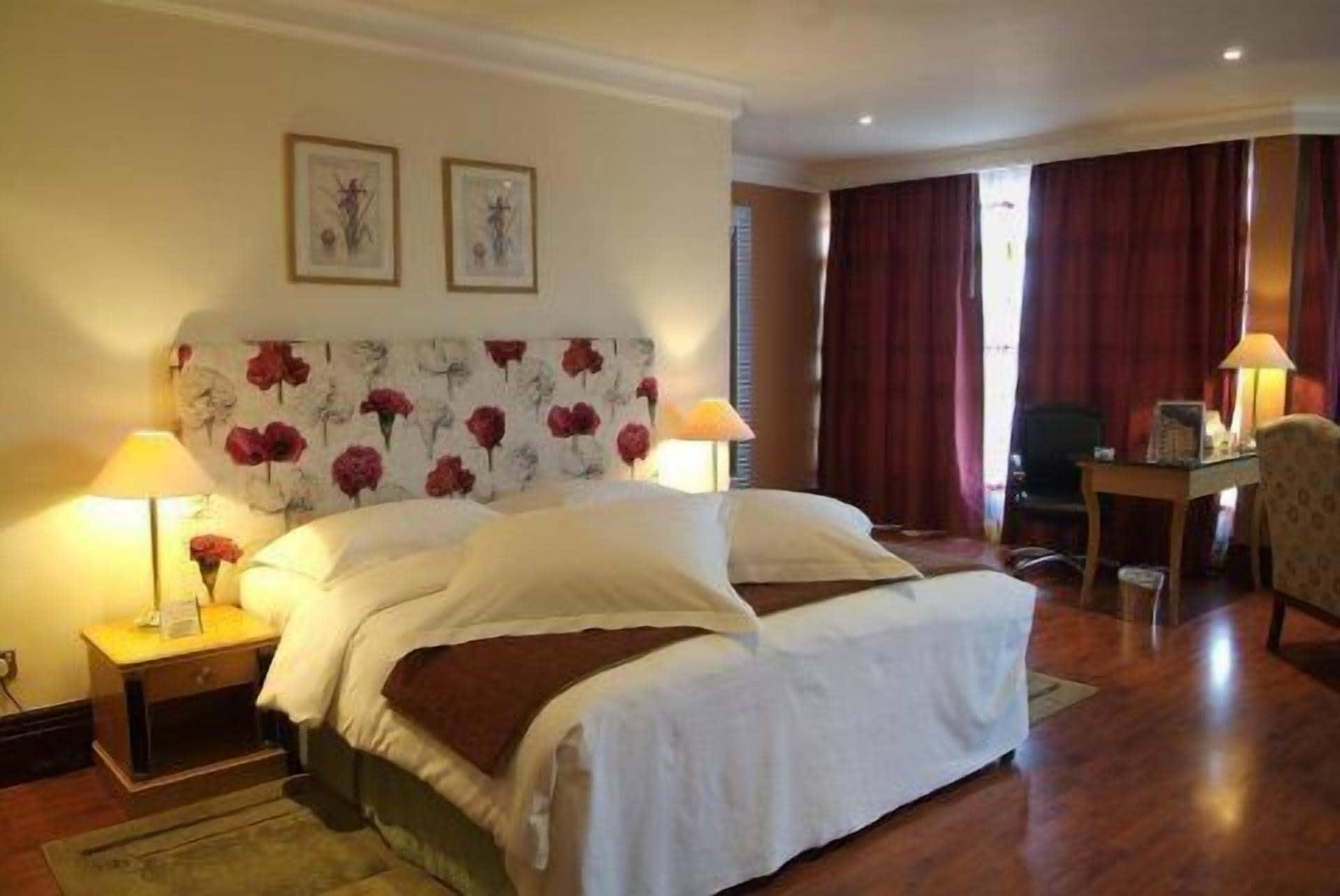 Le Royal Hotel Kuwait City Ngoại thất bức ảnh