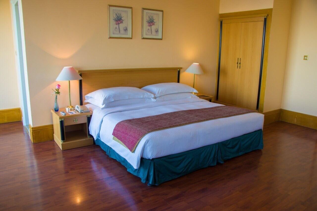 Le Royal Hotel Kuwait City Ngoại thất bức ảnh