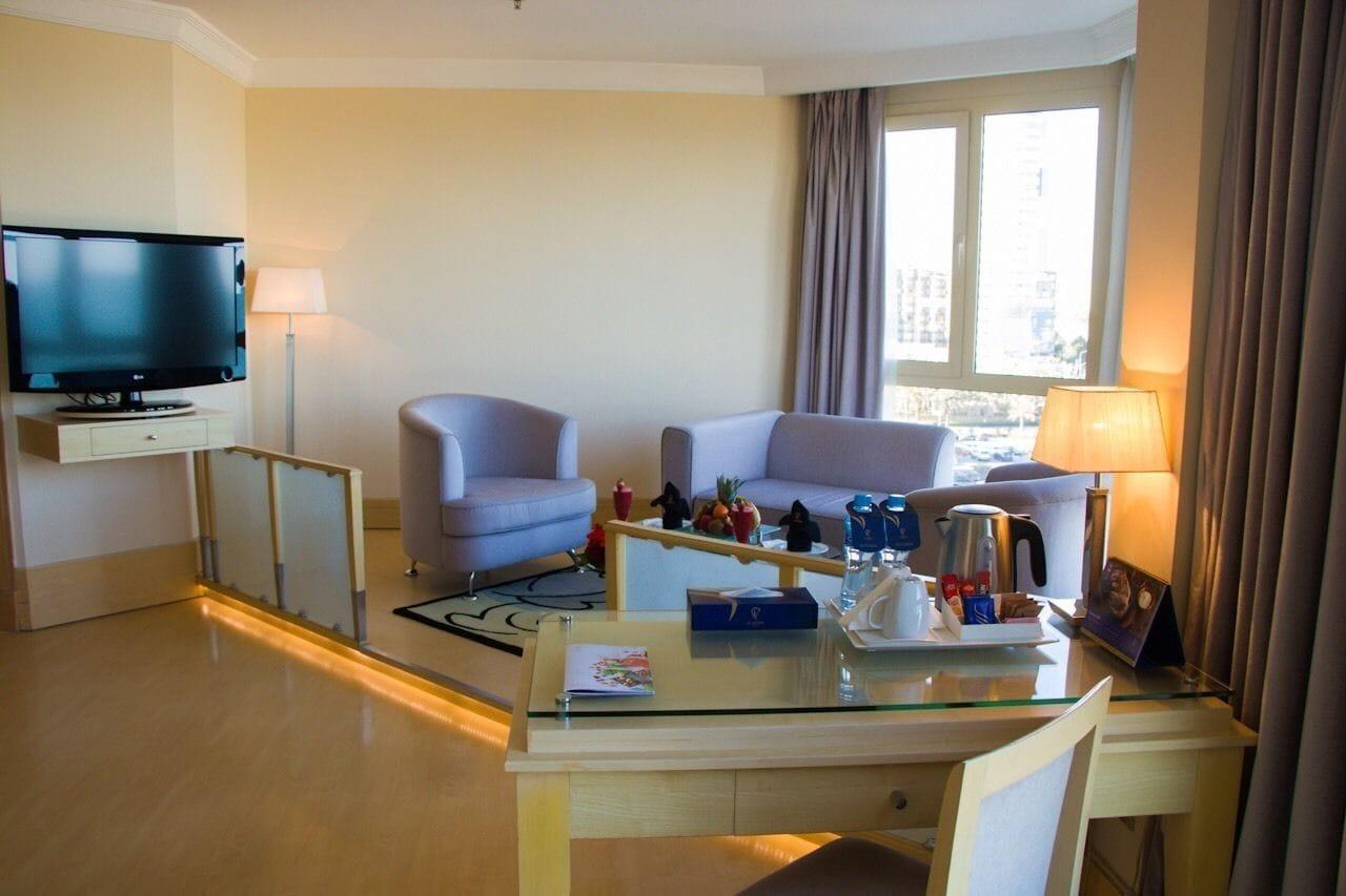 Le Royal Hotel Kuwait City Ngoại thất bức ảnh