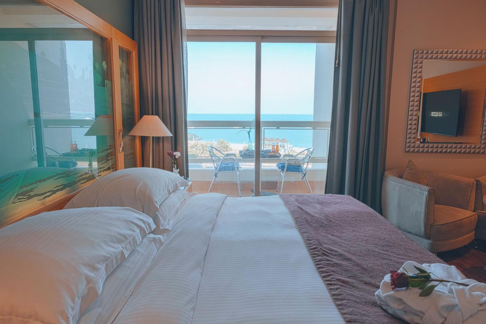Le Royal Hotel Kuwait City Ngoại thất bức ảnh