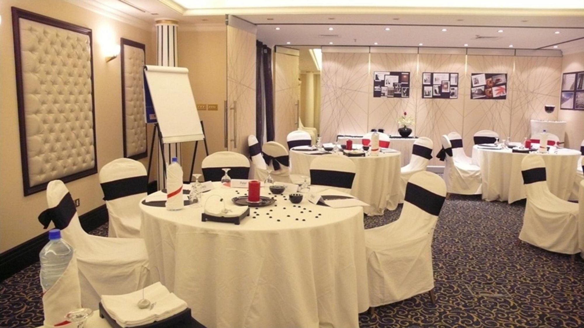 Le Royal Hotel Kuwait City Nhà hàng bức ảnh