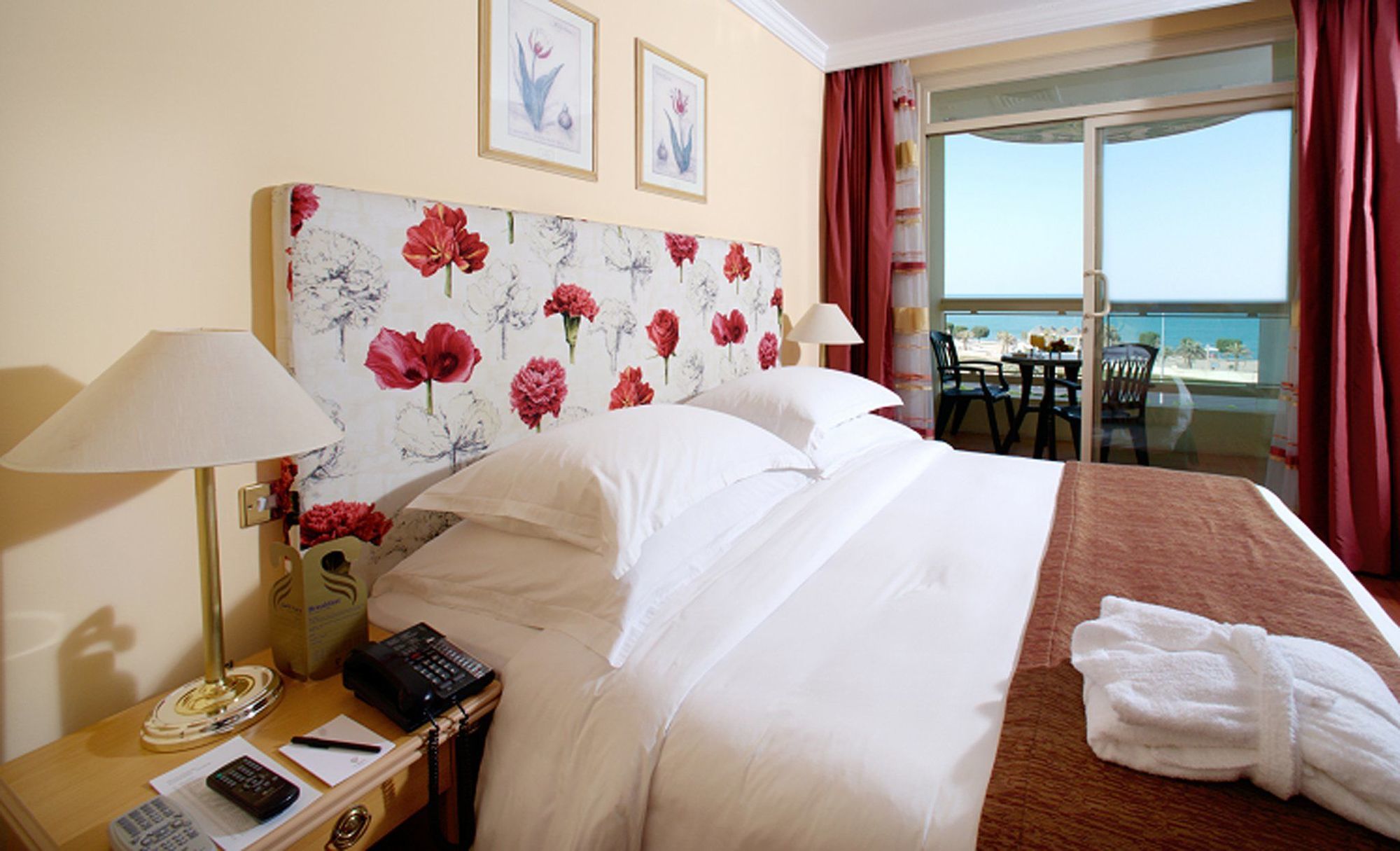 Le Royal Hotel Kuwait City Phòng bức ảnh