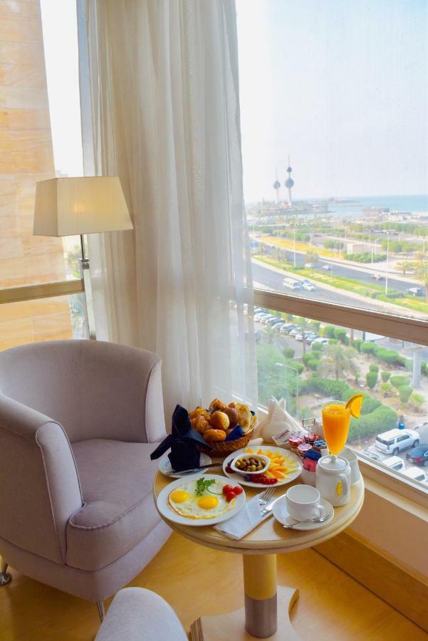 Le Royal Hotel Kuwait City Ngoại thất bức ảnh