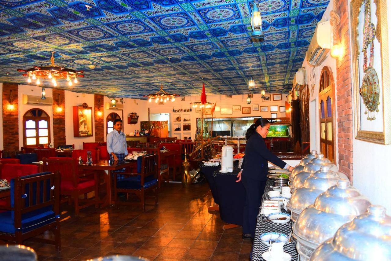Le Royal Hotel Kuwait City Ngoại thất bức ảnh